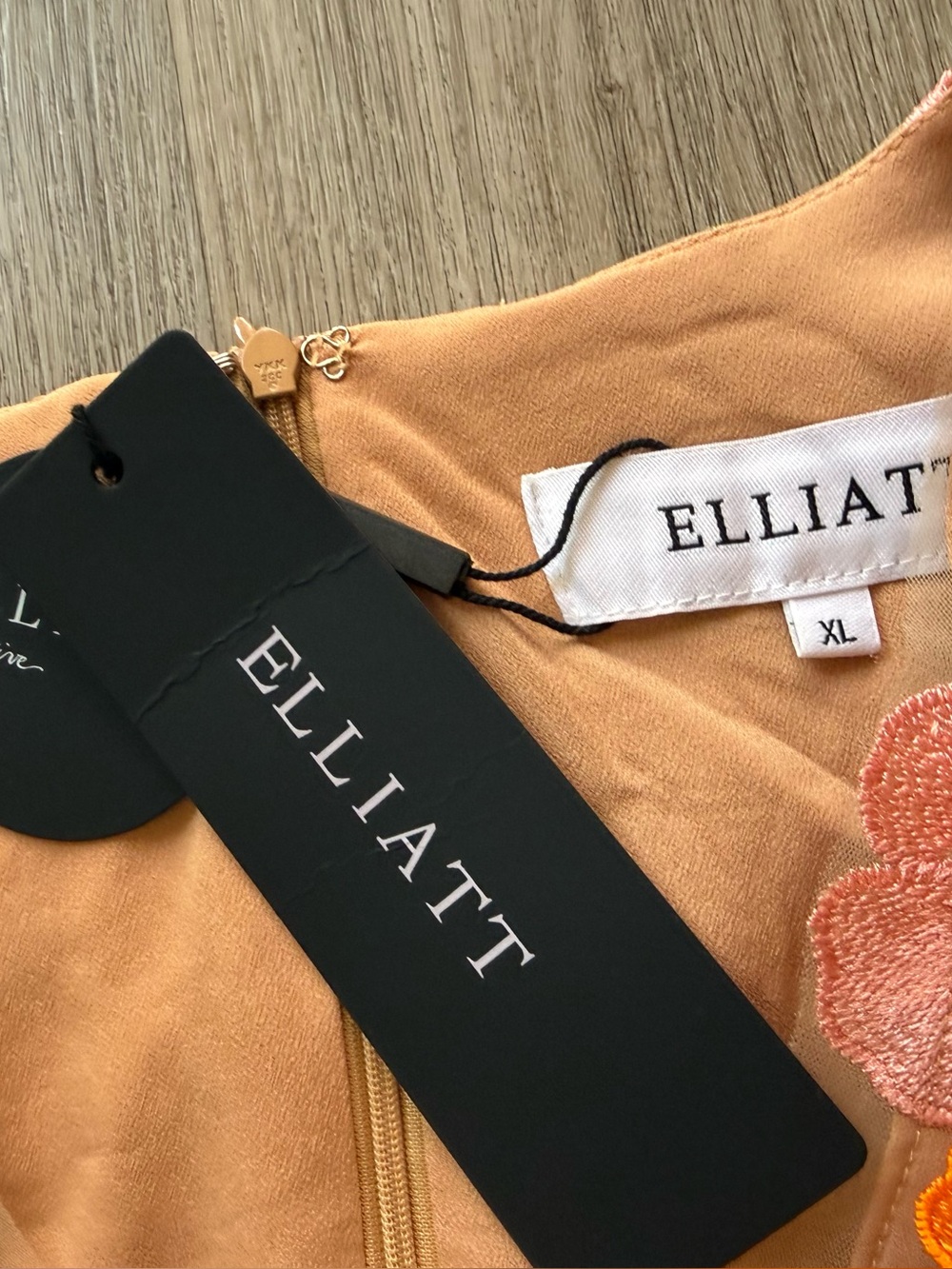 elliatt rosalind 3 floral applique embellished statement mini dress size XL NEW - Picture 4 of 15